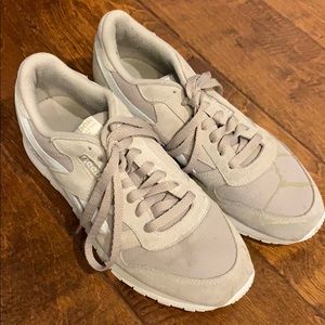 Rebook Sneakers size 9